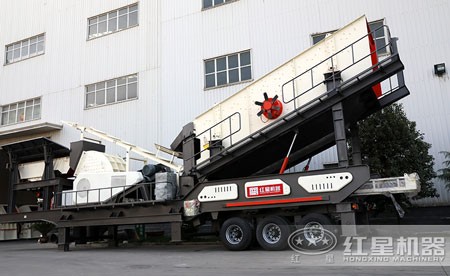 車載流動錘式破碎機(jī)多少錢？產(chǎn)量多高？